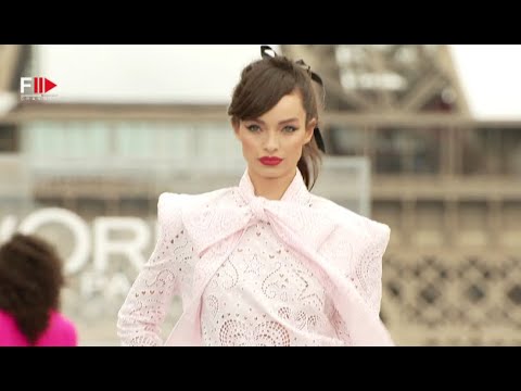 LE DÉFILÉ L'Oréal Paris Spring 2022 - Fashion Channel