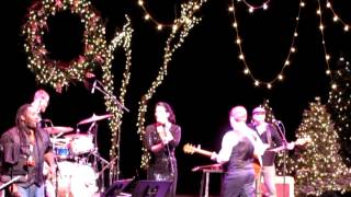 Dave Barnes & Mallary Hope - All I Want For Christmas - TPAC 2012