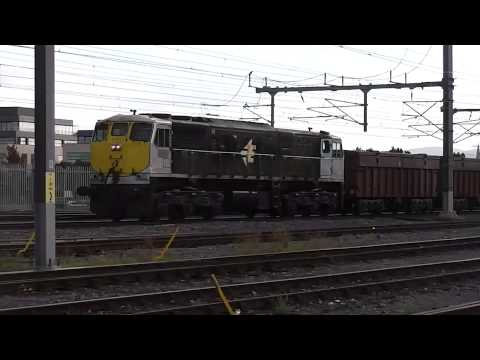 Irish Rail class 071 (082) + Tara Mines - Fairview Dart Depot, Dublin.