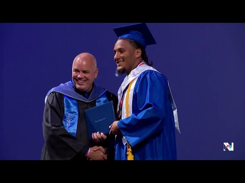 Good News: Graduating class surprises letter-writing principal with letters