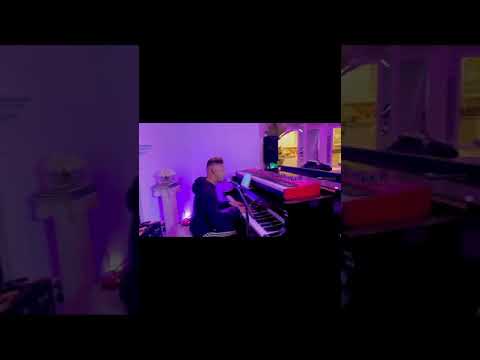 Emin Eminzada - I’m begging my heart -LIVE -during class with Stevie Mackey