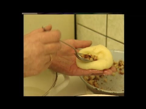 Annemarie Koch kocht Klöße - aus: "Blaubeerwald" von Gerd Conradt