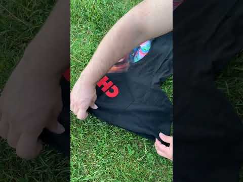 Turn Your Old T-Shirts Into Tanks #upcycling #summer