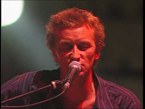 9 Dupain 9 8 2003 LARZAC