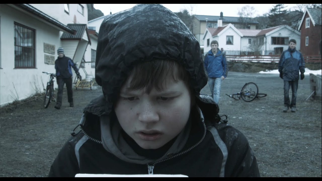 Shark Bait (2009) Trailer 1080p