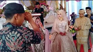 Download lagu NAngiss,,,Lagu paling sedih diacara pernikahan orang yg di sayangg,,,kalau sudah tiada baru terasa mp3