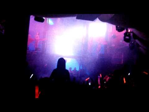 Gareth Emery - Kernkraft 400 (Chris Schweizer Bootleg) @ Marquee Las Vegas LDW, 7 of 14, 09-04-11 HD