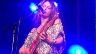 Ana Popovic at Mahindra Blues Festival 2012.avi