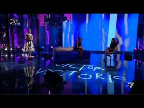 VICTOR VICTORIA - Arisa reintepreta "Do you belive in life after love" di Cher