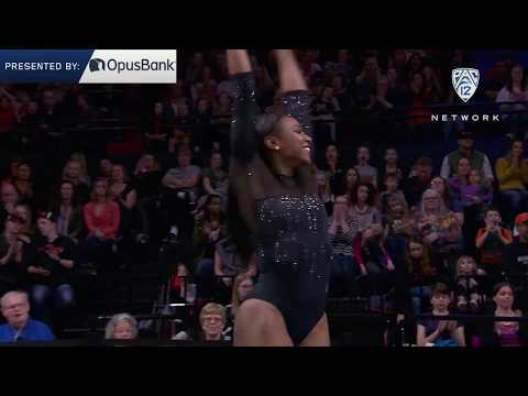 Pac-12 Specialist of the Week Nia Dennis (2-5-19)