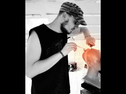 Dr. Klisicka laboratorija - Rakstāmgalds uz mēness