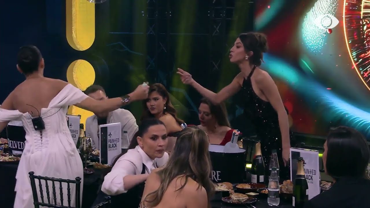 “Në këtë lojë je copë-copë”/Loredana përplaset me Livian: Shtyllë kurrizore kam unë, ti qesh me vete