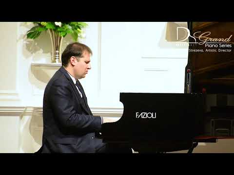 Stanislav Khristenko plays Tchaikovsky: two pieces from the Nutcracker, Transcr.: M. Pletnev
