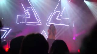 CHVRCHES - Lungs - Live
