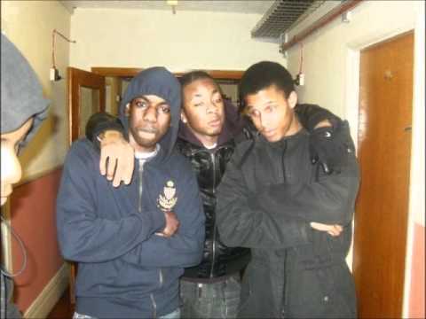 Scru fizzer ft Voltage - We Keep Going On