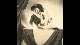 Lotte Lenya - Moon of Alabama (Good Quality Audio)