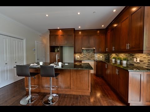 Pointe Claire LeNoble Condominiums. Home Staging Montreal