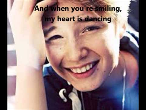 Isac Elliot - Glitter Lyrics