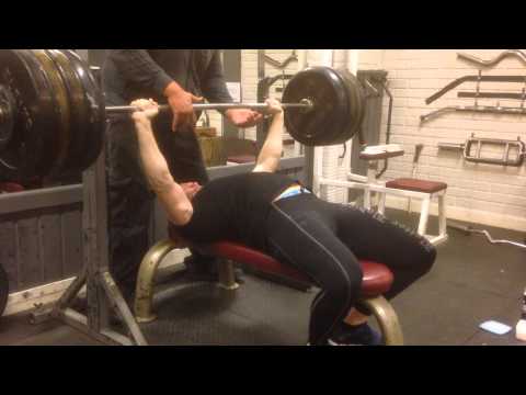 145kg bänkpress med stop - miss