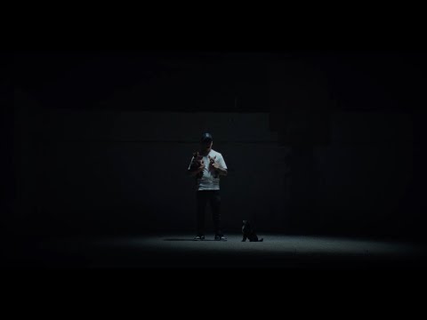 White-B - Locked Up (Clip Officiel)