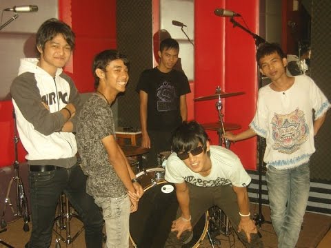 ESTA  - SEMUA MEMILIKI