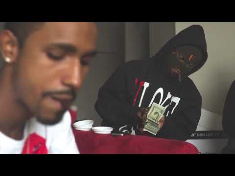 Babys World - 100 x 100 (Official Music Video)