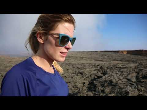 Fantástico - Karina Oliani atravessa Portão do Inferno, na Etiópia, em uma tirolesa.