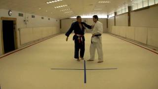 Okuri-eri-jime from standing position