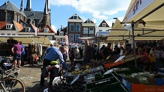 The Netherlands : Market in Delft's old town center