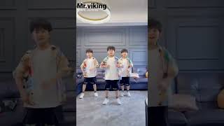 Download lagu Anak laki-laki Korea yang imut menari 💜 #boykorean #tiktok #boy #cute #korean #korea #oppakorea #koreanboy mp3
