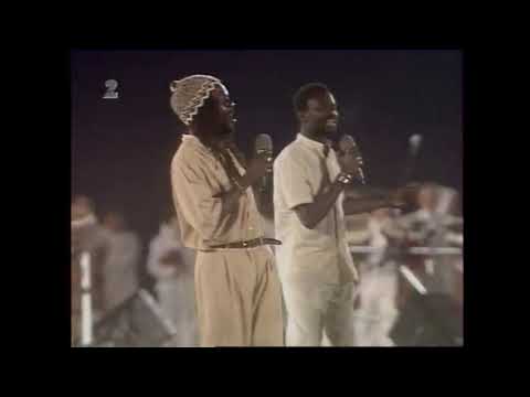 Toure Kunda - Mandela en France (LIVE).                            #tourekunda #mandela #humanrights