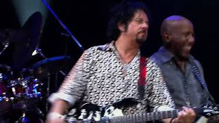 Toto - Stop loving you (35th Anniversary Tour 2013)