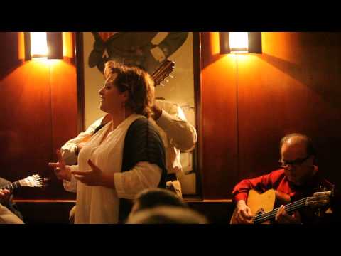 Casimira Alves, "Fado da Bica" - "Toca p´rá unha"