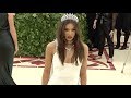 Hailee Steinfeld At The 2018 MET Gala