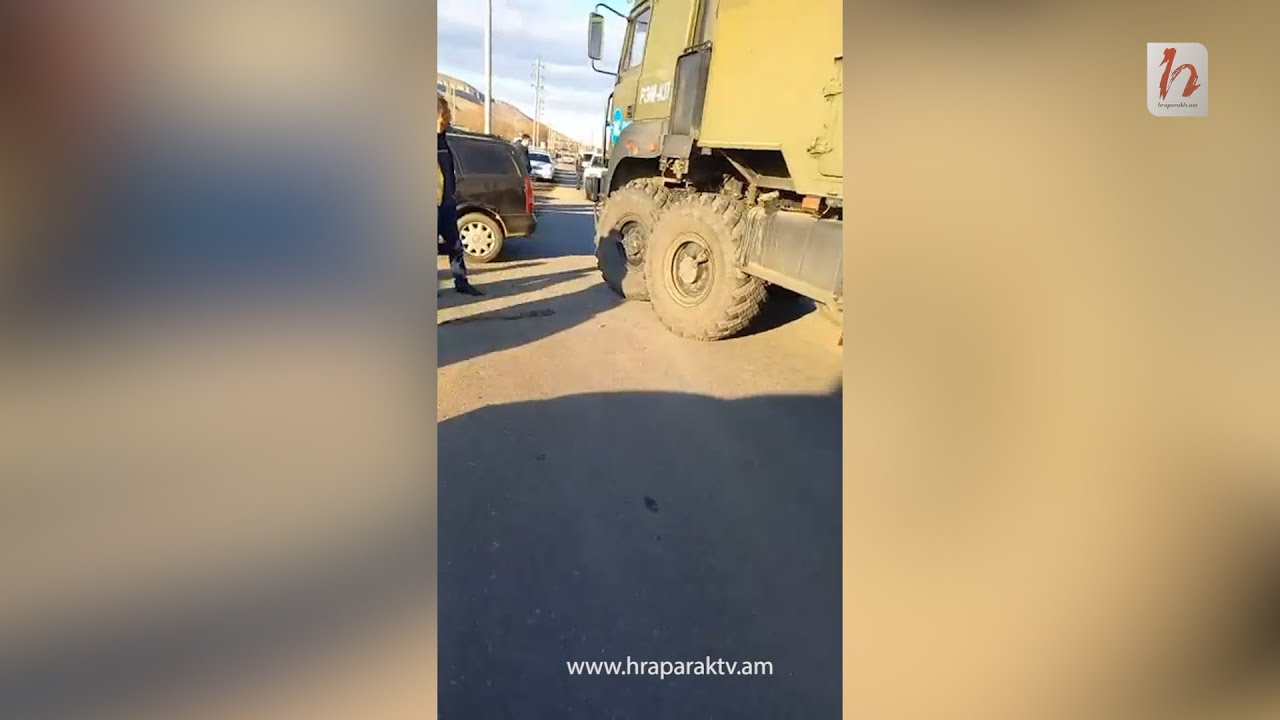 Ցուցարարները փակել են ՌԴ խաղաղապահների ավտոշարասյան ճանապարհը