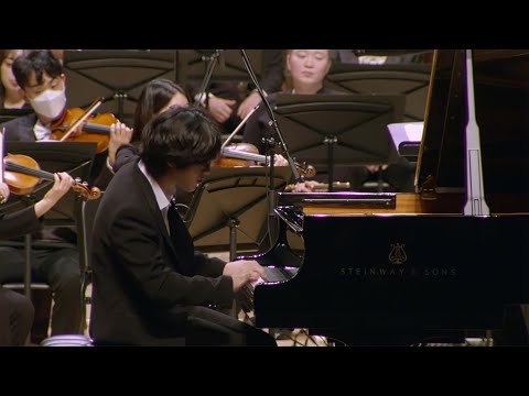[200만뷰] [Live] Yunchan Lim(임윤찬) Beethoven Piano Concerto No. 5 "Emperor(황제)" III. Rondo. Allegro
