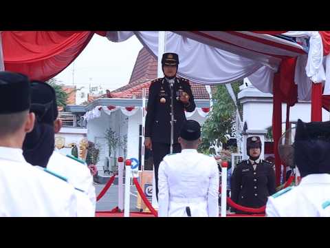Upacara Aubade dan Penurunan Bendera Merah Putih HUT ke-81 Kemerdekaan Republik Indonesia .