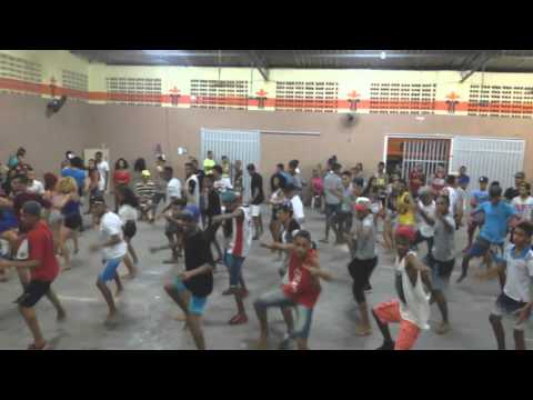 MUVUCÃO 1º DE 2016 DA CIA SWING ARREPIA. ( MUSICA -TIRA O ANÉL )