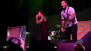 New Found Glory - &quot;Don&#39;t Let Her Pull You Down&quot; / Live / Glasgow O2 Academy / 31st May 2010 / HD