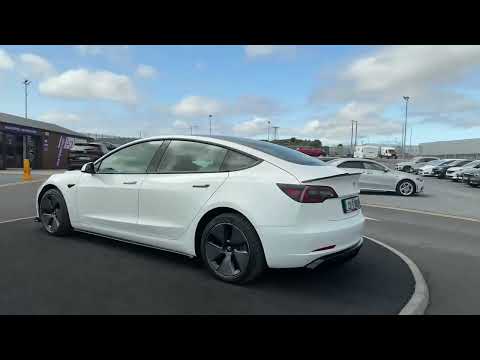 Tesla Model 3 2022 RWD PLUS 450 KMS RANGE GRADE A - Image 2