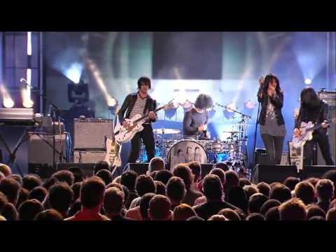 The Dead Weather - "Forever My Queen" - Live on Jimmy Kimmel