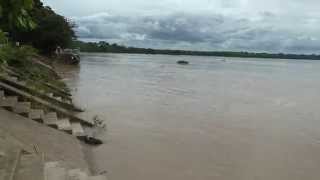 preview picture of video 'Malecón en el Río Guaviare  en San José del Guaviare'