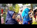 Olang Latah Dengar Bunyi Petasan Lucu Banget