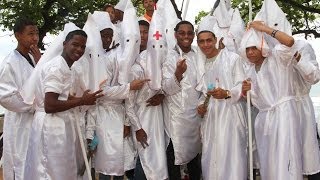 Ku Klux Klan en Desfile Nacional de Carnaval agrede a Tito el Locol