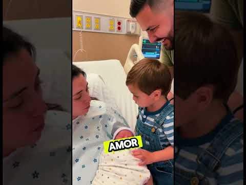 Cuando conoces a tu hermanito por primera vez 😭😂👶