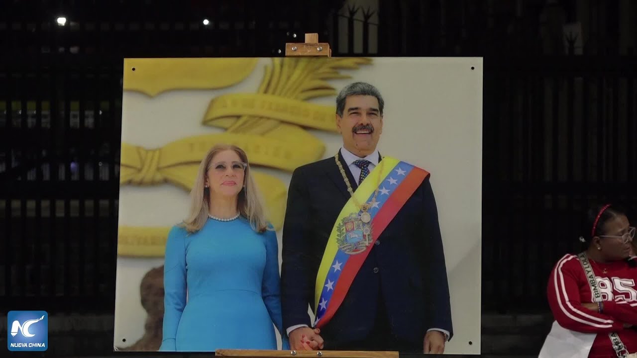 Venezolanos esperan audiencia judicial de Nicolás Maduro en Nueva York y reclaman libertad inmediata