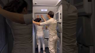 Download lagu Tutup Pintu Pesawat Oleh Pramugara dan Pramugari Super Air Jet mp3 Download lagu Tutup Pintu Pesawat Oleh Pramugara dan Pramugari Super Air Jet mp3