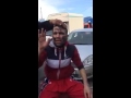 kelepçeli elleri :D 