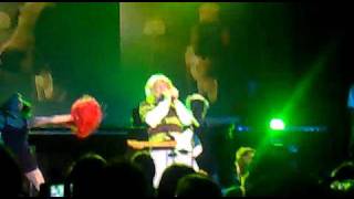 Smells Like Nirvana - Weird Al Yankovic Live In Birmingham, UK (02/12/2010)