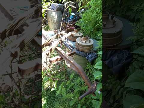 Rivadavia 59 Cañuelas Bs. As.Argentina a media cuadra de la estación de ferrocarril.